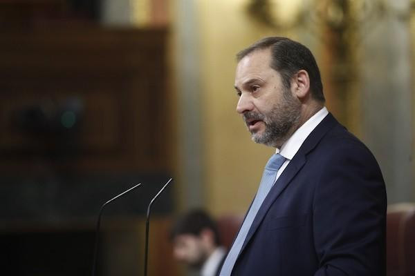 El ministro de Fomento José Luis Ábalos durante su intervención en el Congreso / EUROPAPRESS