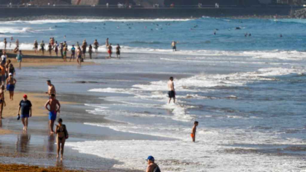 Las playas españolas se llenan por Navidad / EP