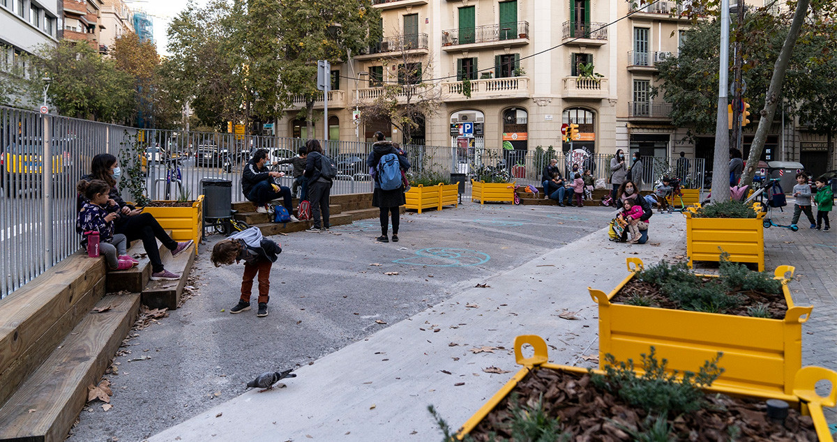 Un entorno escolar pacificado en Barcelona / AYUNTAMIENTO DE BARCELONA