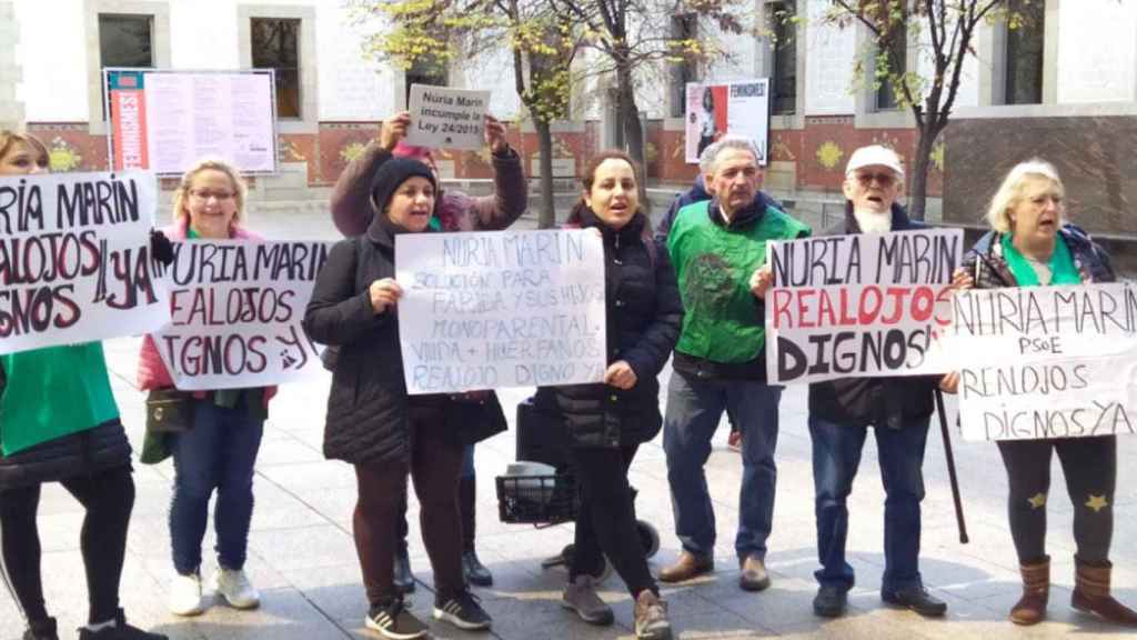 Escrache de la PAH a Núria Marín / @PAH_BCN