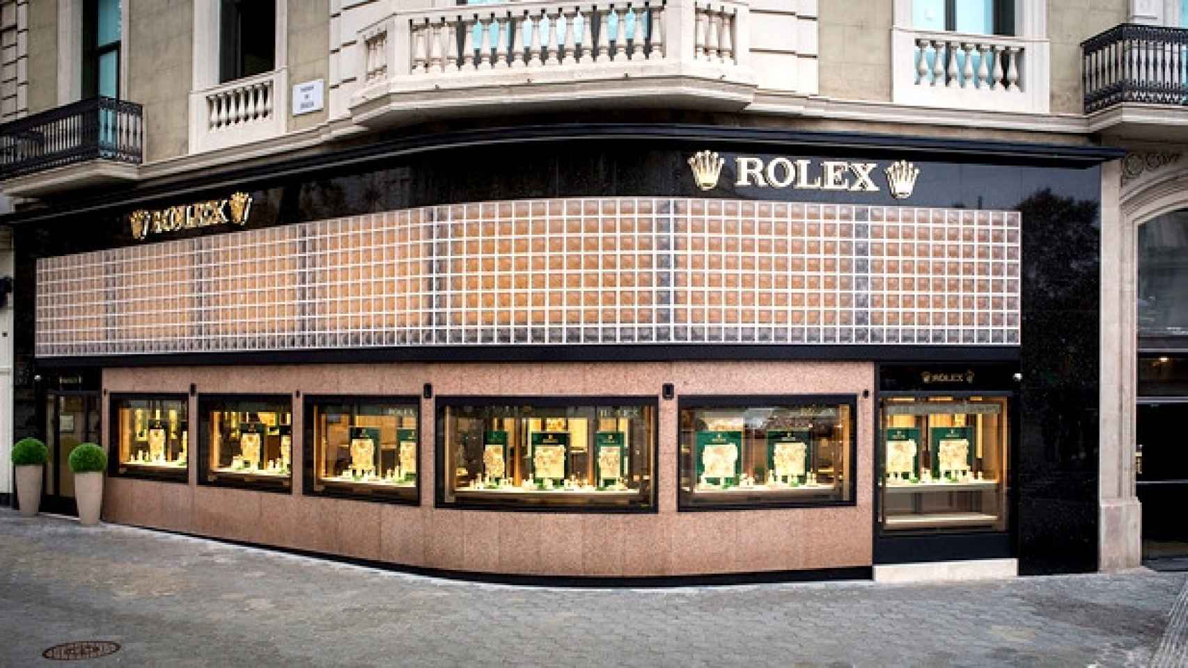 Escaparate de la nueva tienda Rolex situada en Paseo de Gràcia de Barcelona / CG