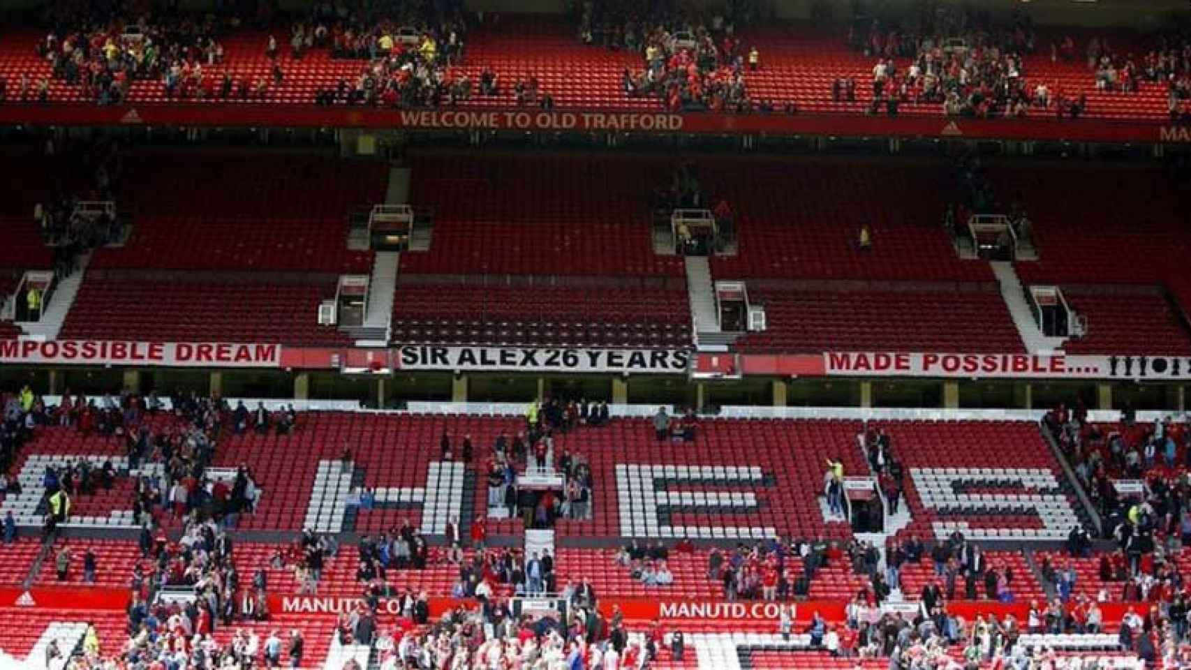 Estadio del Manchester United, que tuvo que ser evacuado por un paquete sospechoso.