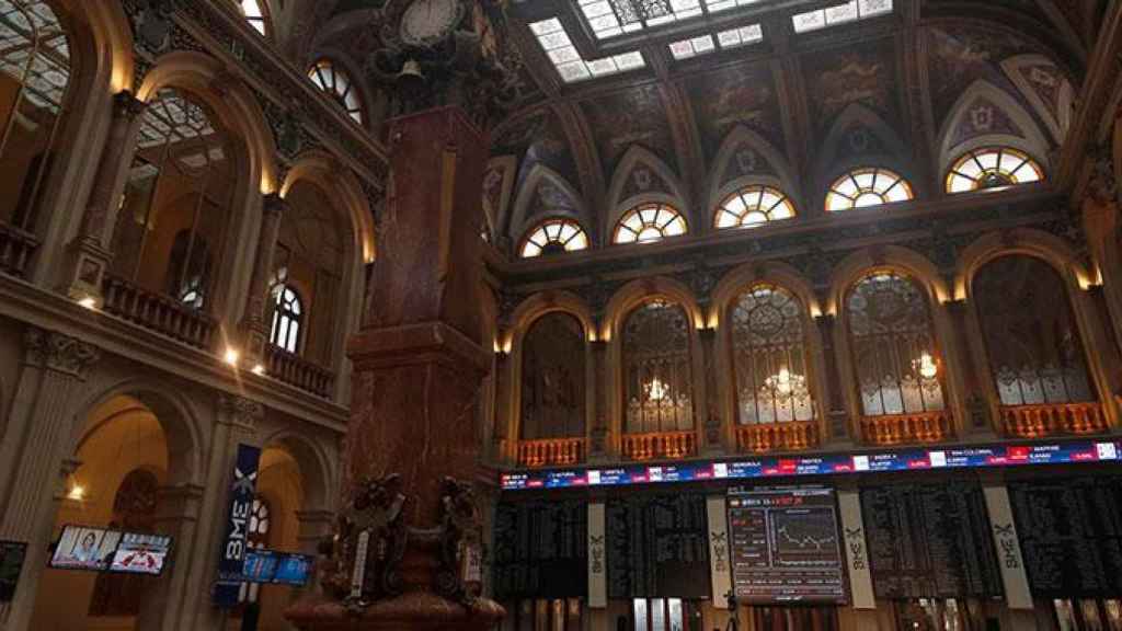 Paneles en la Bolsa de Madrid durante la sesión del 29 de mayo, cuando los mercados reaccionaron a la inestabilidad política en España / EFE