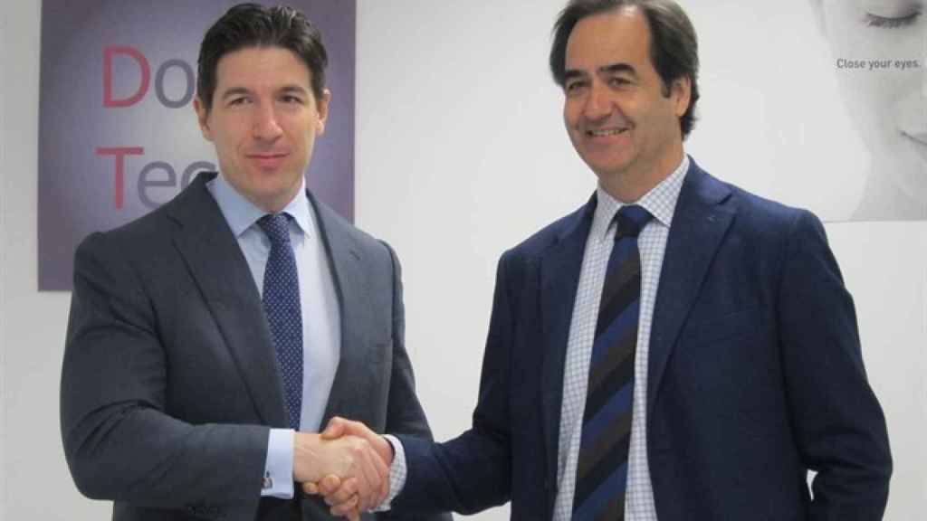 El gestor de Sherpa Capital, Eduardo Navarro (izquierda) junto al director general de la textil, Ignacio Mestre (derecha) / CG