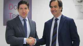 El gestor de Sherpa Capital, Eduardo Navarro (izquierda) junto al director general de la textil, Ignacio Mestre (derecha) / CG