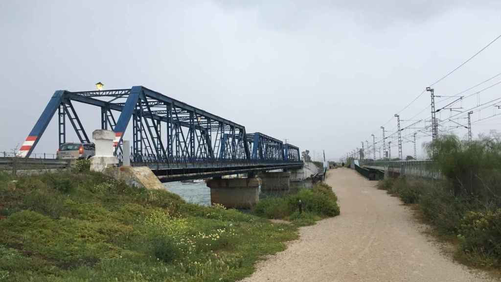 El Puente de Hierro en San Fernando donde ha aparecido muerto el sobrino de Camarón EP