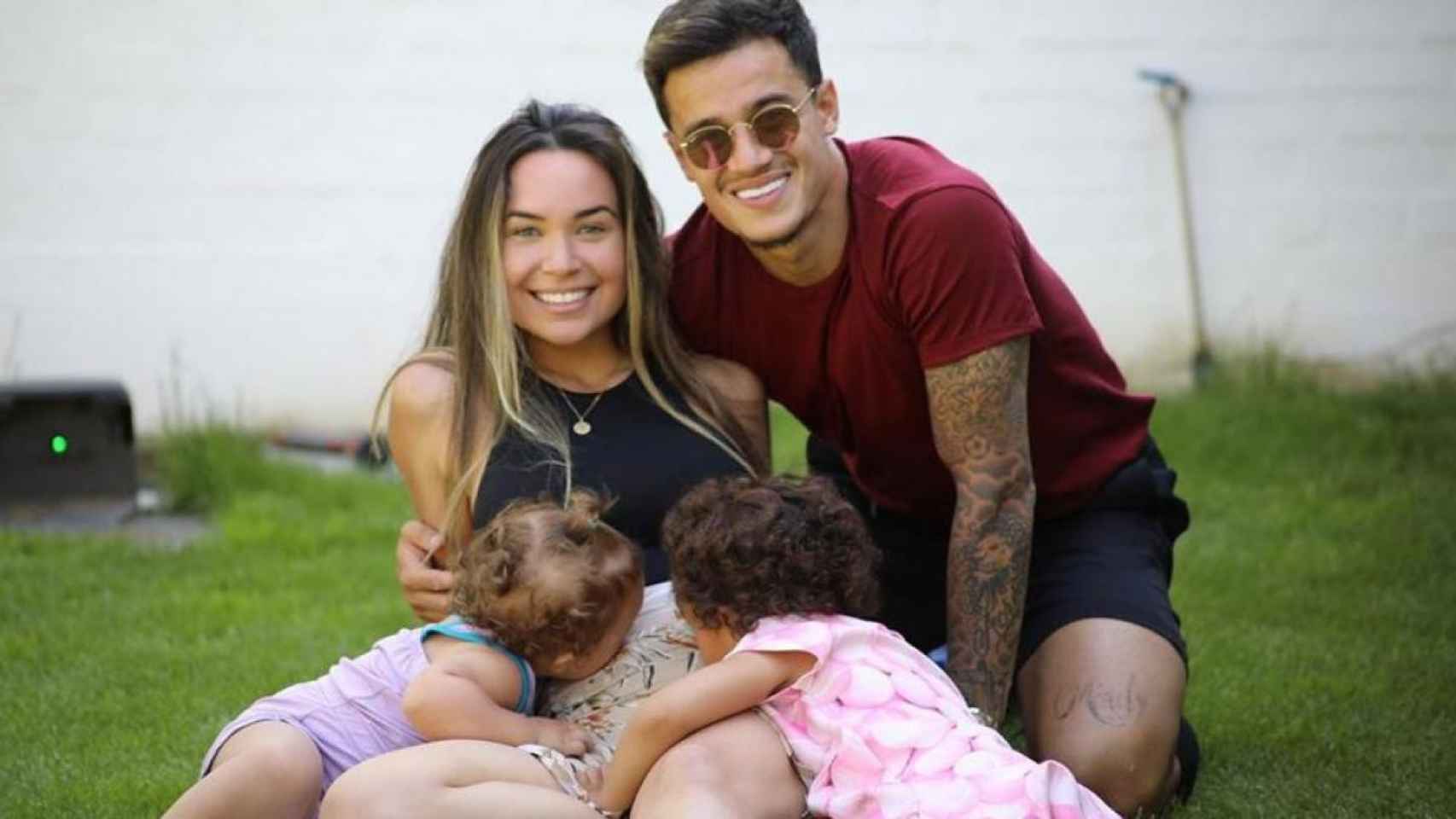 Coutinho celebra la llegada de su tercer hijo / REDES