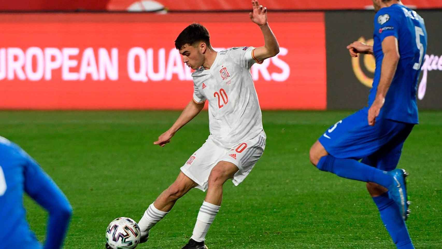 Pedri González ha debutado con la Selección Española ante Gracia en Los Cármenes / EFE