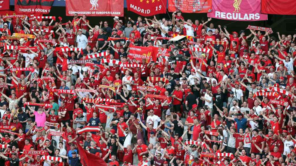 Los aficionados del Liverpool en la final de la Champions League / EFE