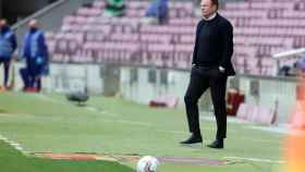 Ronald Koeman en el encuentro ante el Cádiz en el Camp Nou / FCB