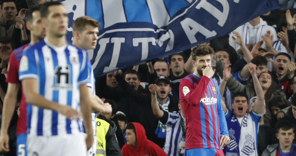 Gerard Piqué, en un tramo de la victoria del Barça contra la Real Sociedad / EFE