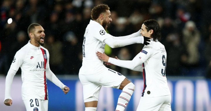 Neymar Junior celebrando el gol de Cavani en el PSG / EFE