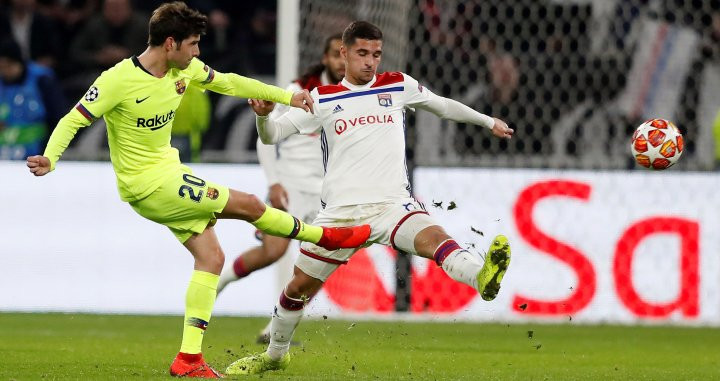 Sergi Roberto en acción durante el partido contra el Olympique de Lyon / EFE