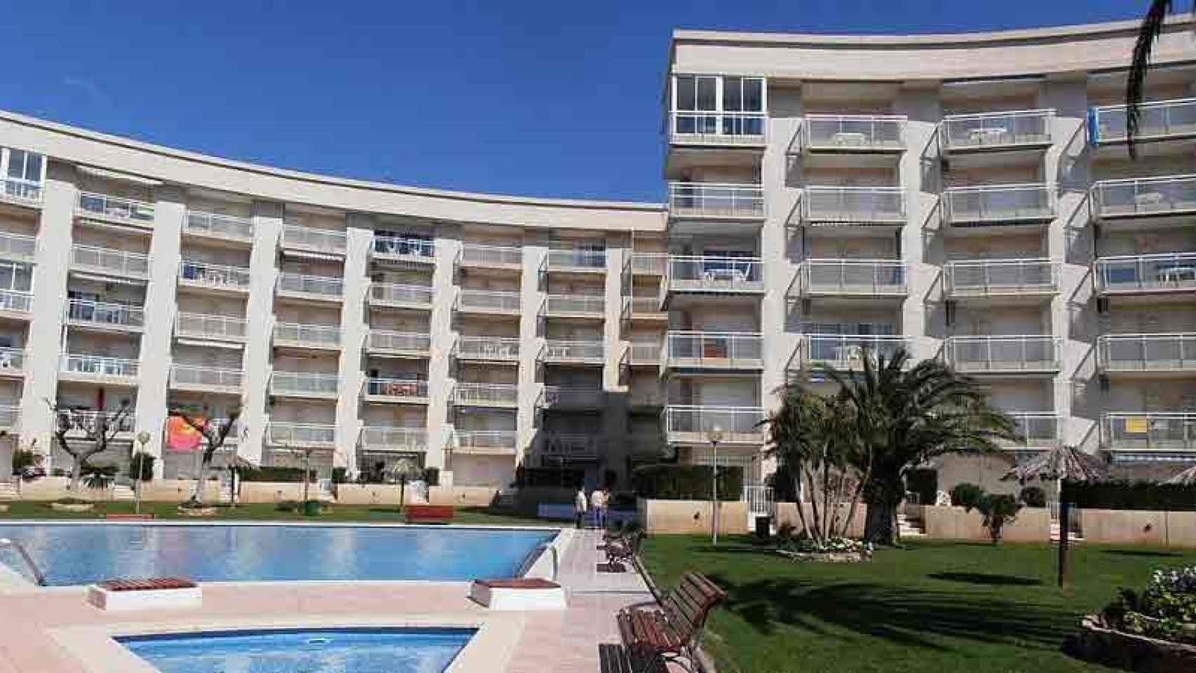 Grupo de apartamentos de segunda residencia en una zona de la costa.