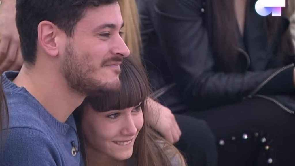 Aitana junto a Cepeda