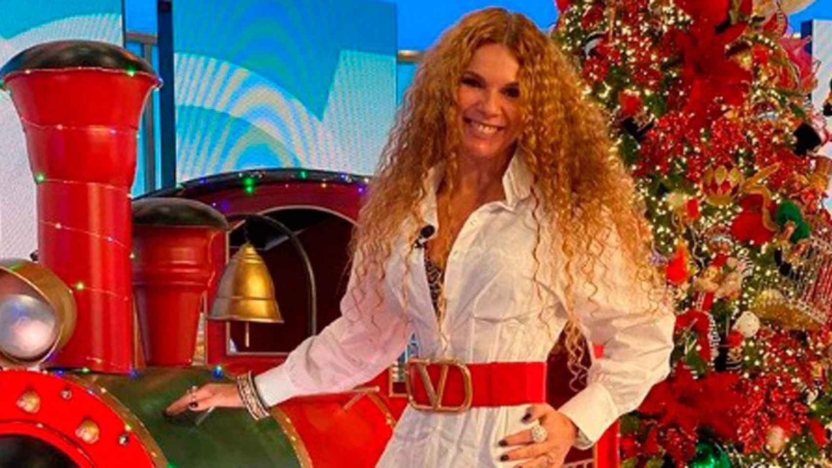 Angie Cárdenas en el plató de 'Aruseros' /INSTAGRAM