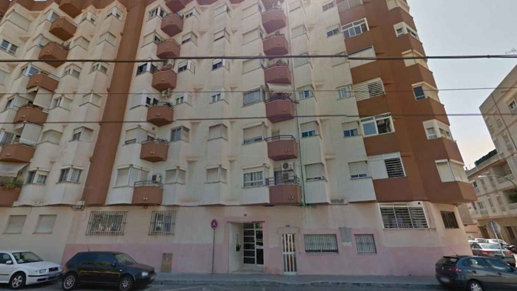 edificio hombre cayo