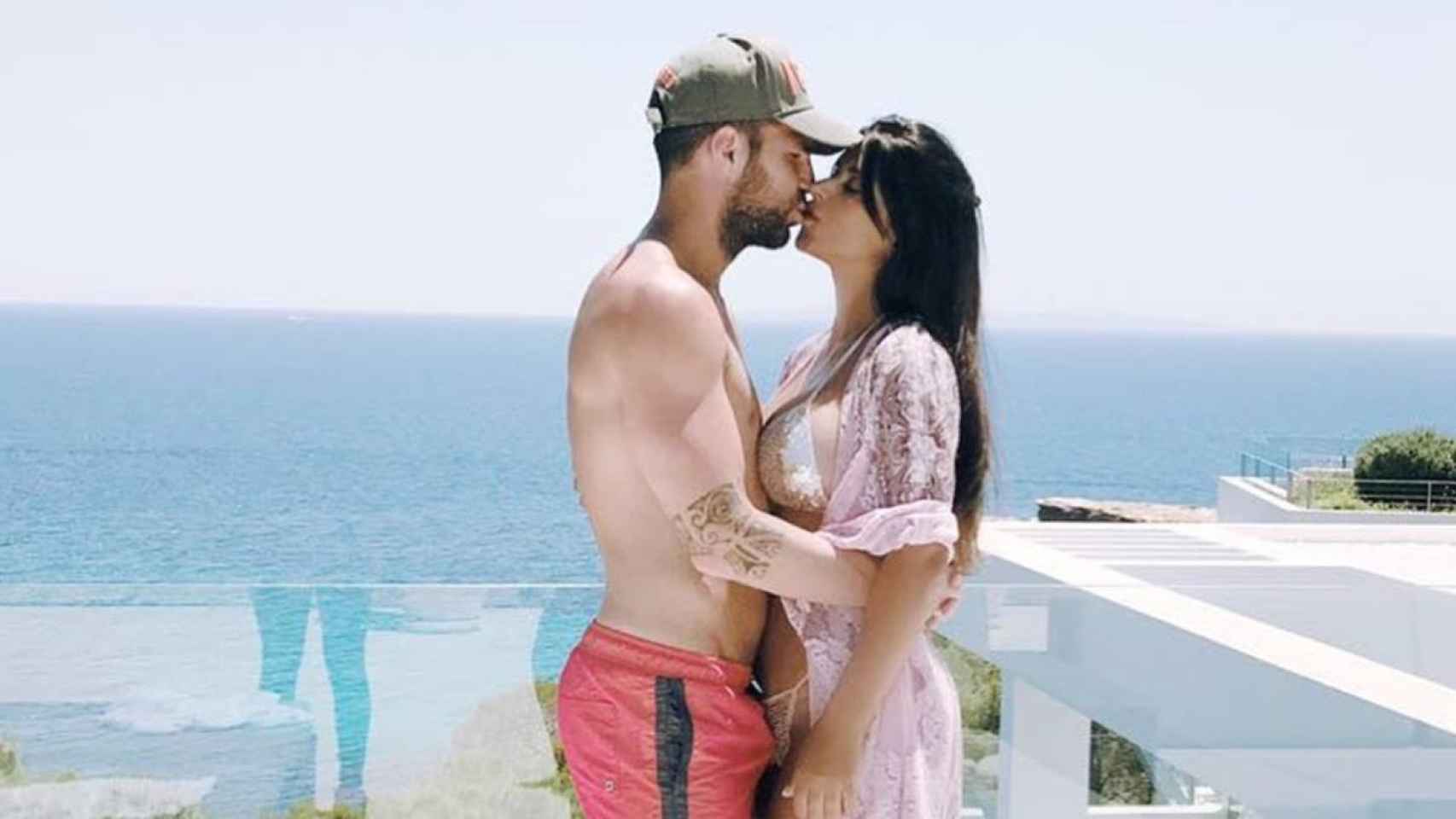 Cesc Fàbregas y Daniella Semaan en sus vacaciones