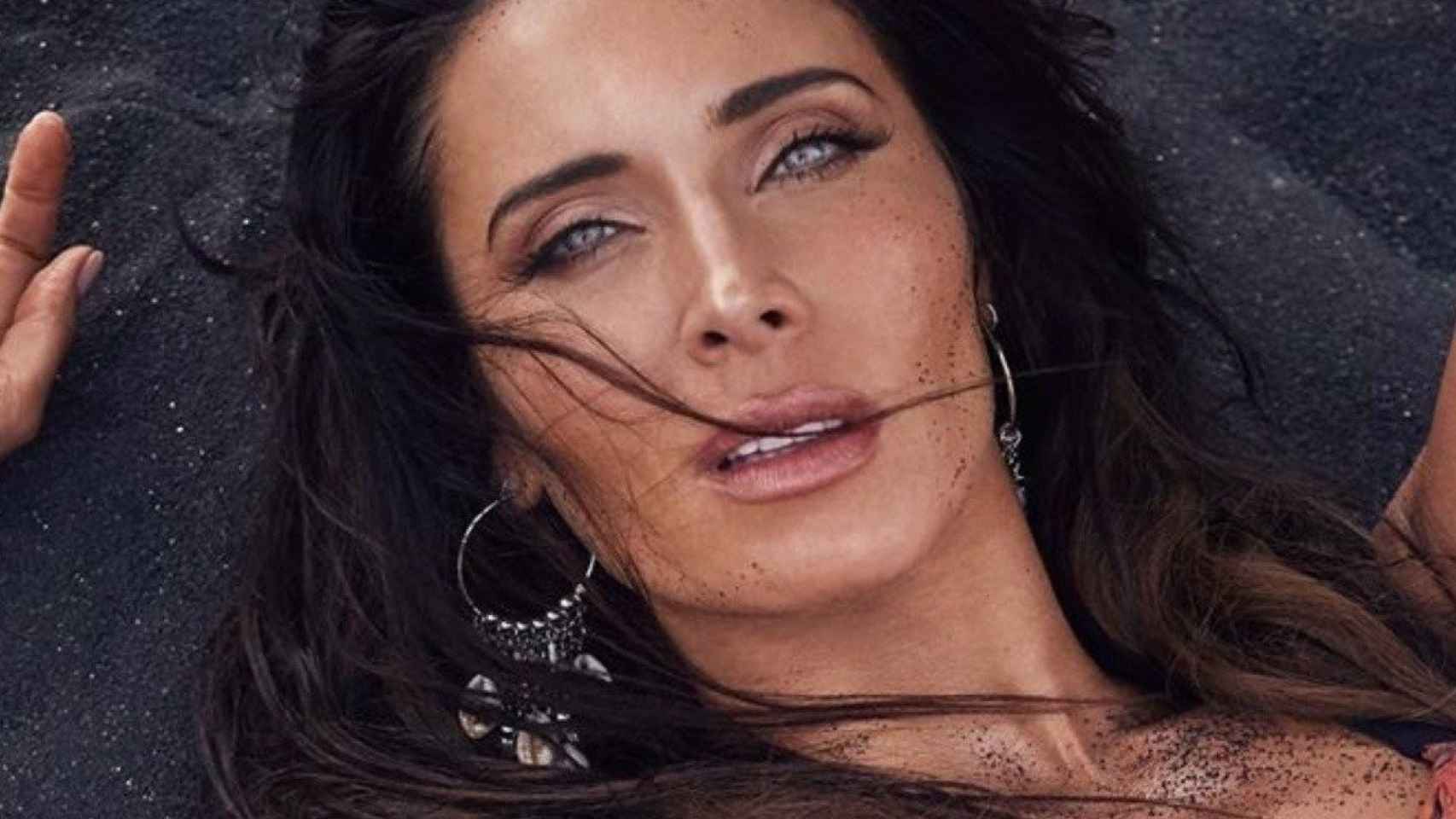 Pilar Rubio en una de sus sesiones para promocionar sus bañadores