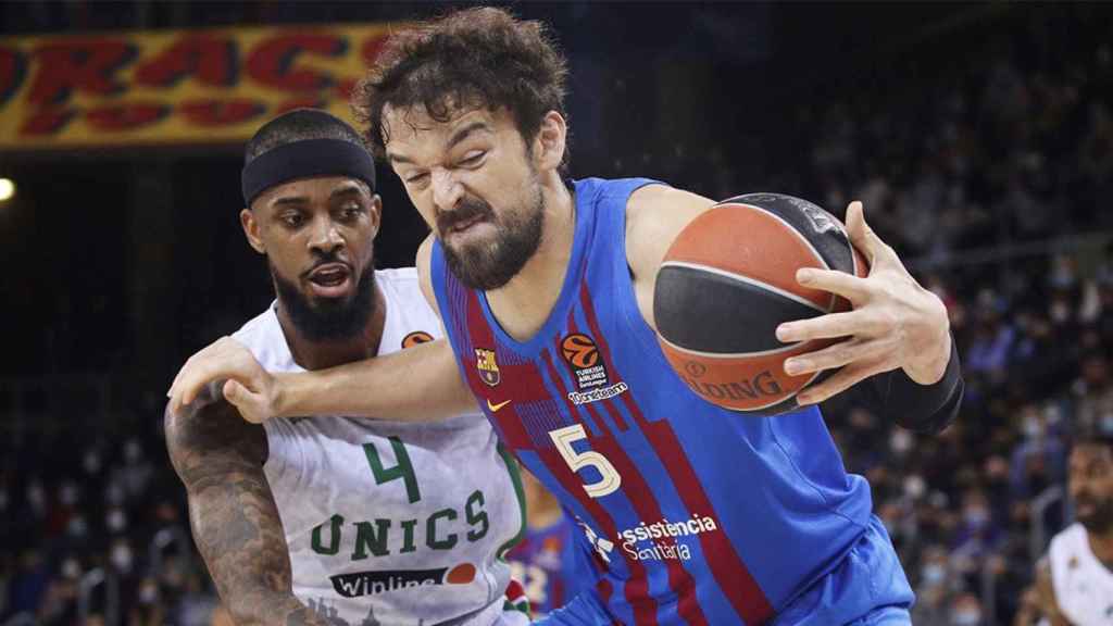 Sanli, en una acción del partido entre el Barça y UNICS Kazan / EFE