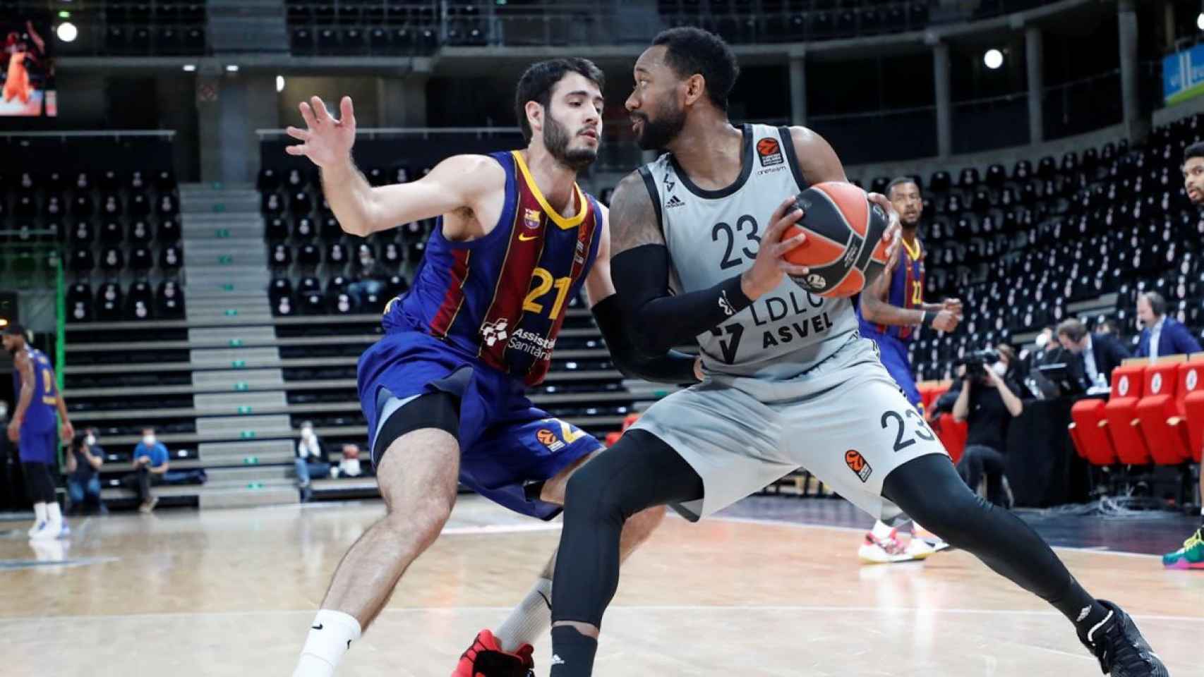 Abrines en el partido contra Asvel EFE