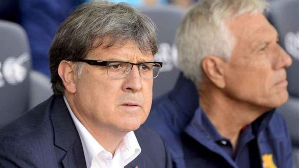 Tata Martino, en un encuentro de su etapa en el Barça | EFE