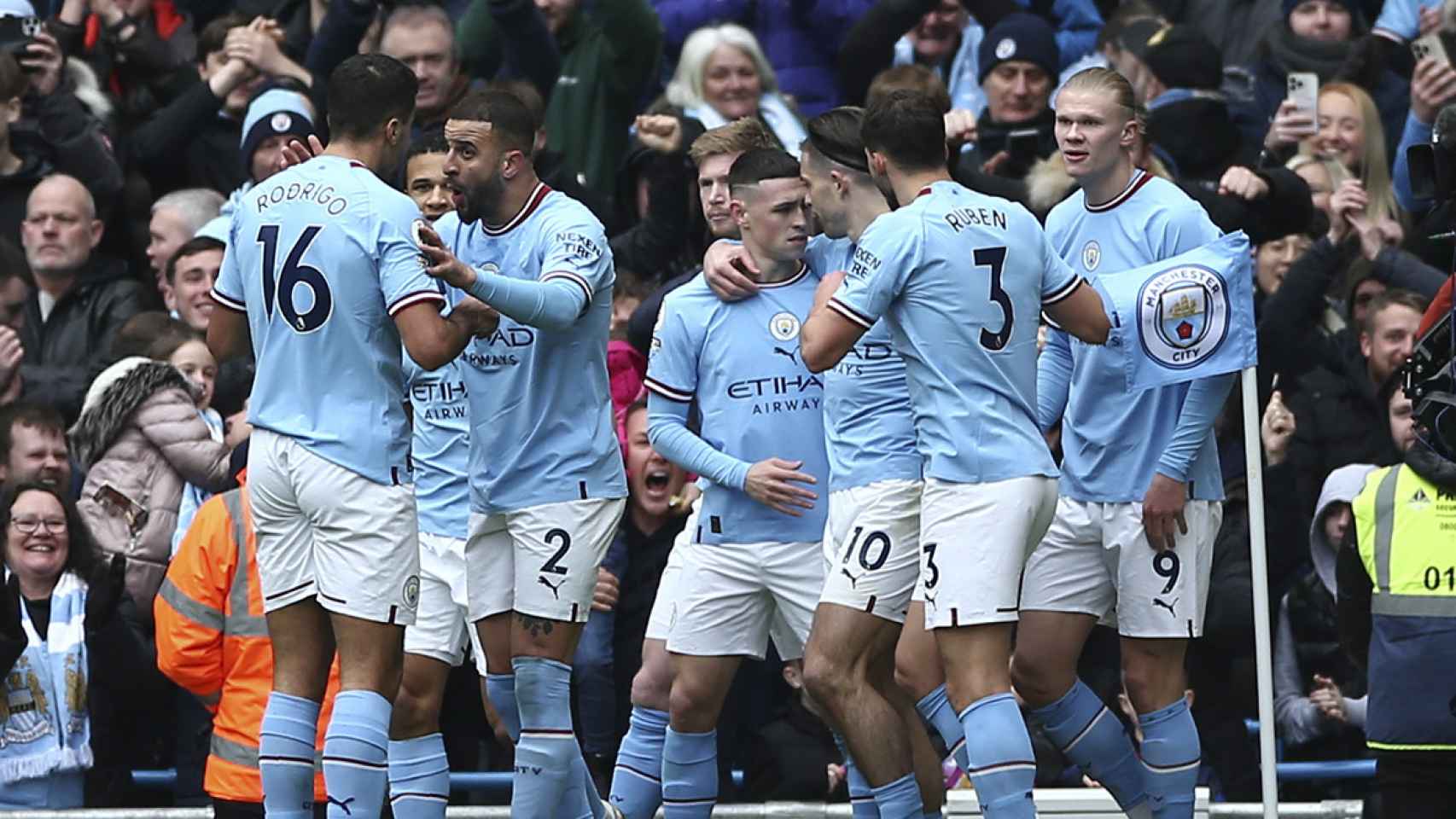 El Manchester City festeja uno de los goles anotados contra el Newcastle United / EFE