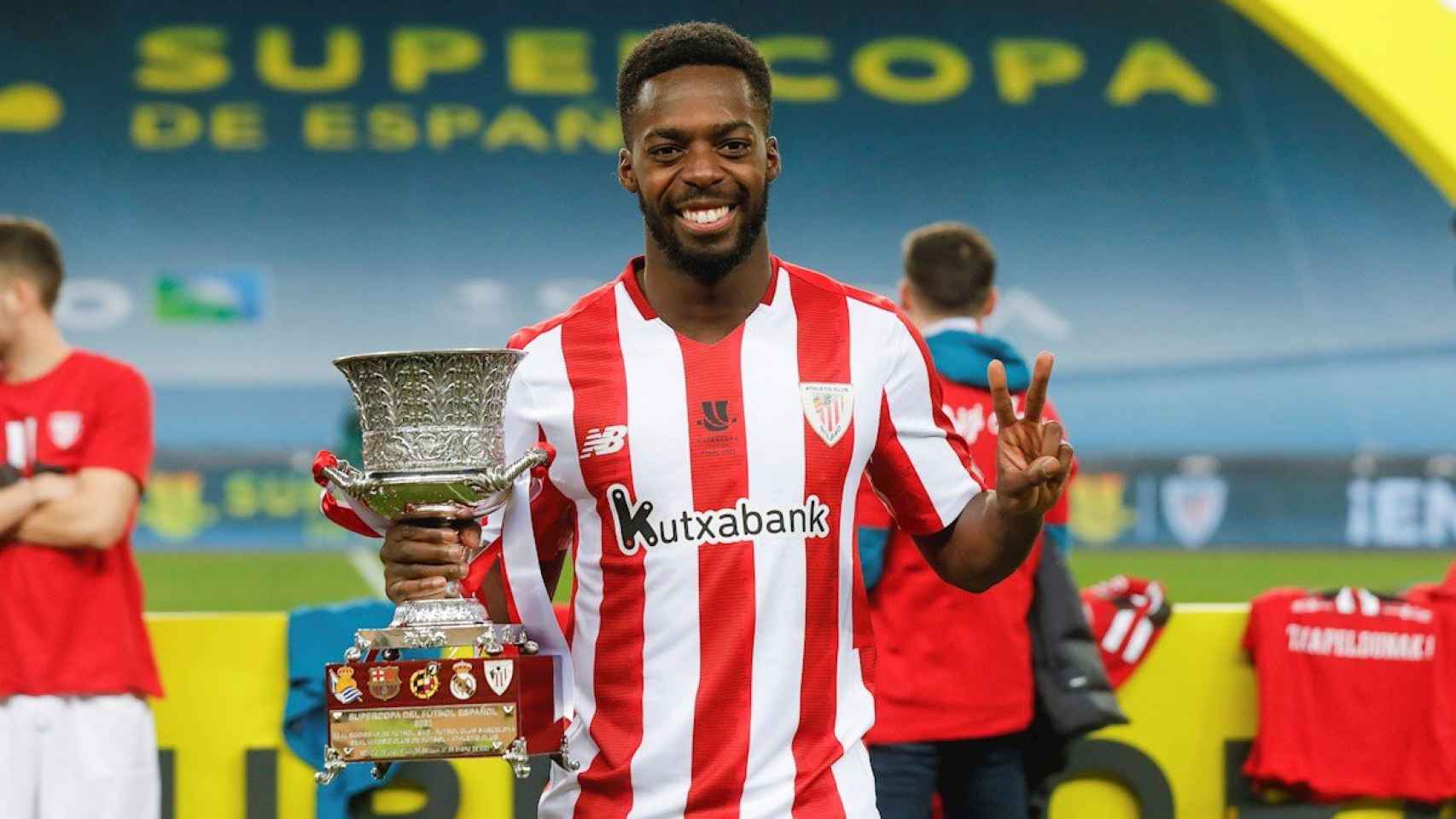 Iñaki Williams celebra la Supercopa / EFE