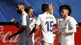 Los jugadores del Real Madrid, celebrando un gol contra el Huesca | EFE