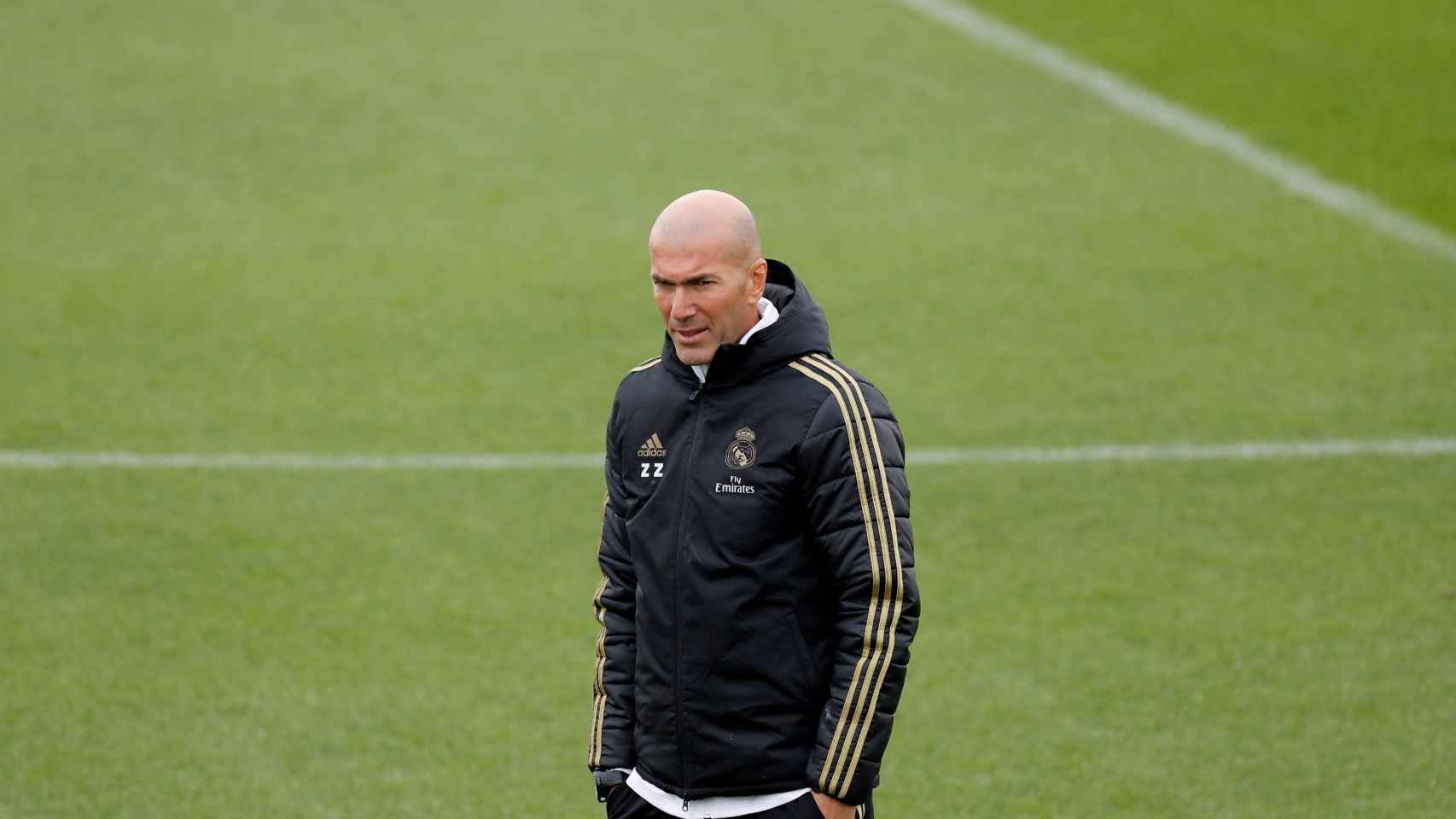 Zinedine Zidane en un entrenamiento del Real Madrid / EFE