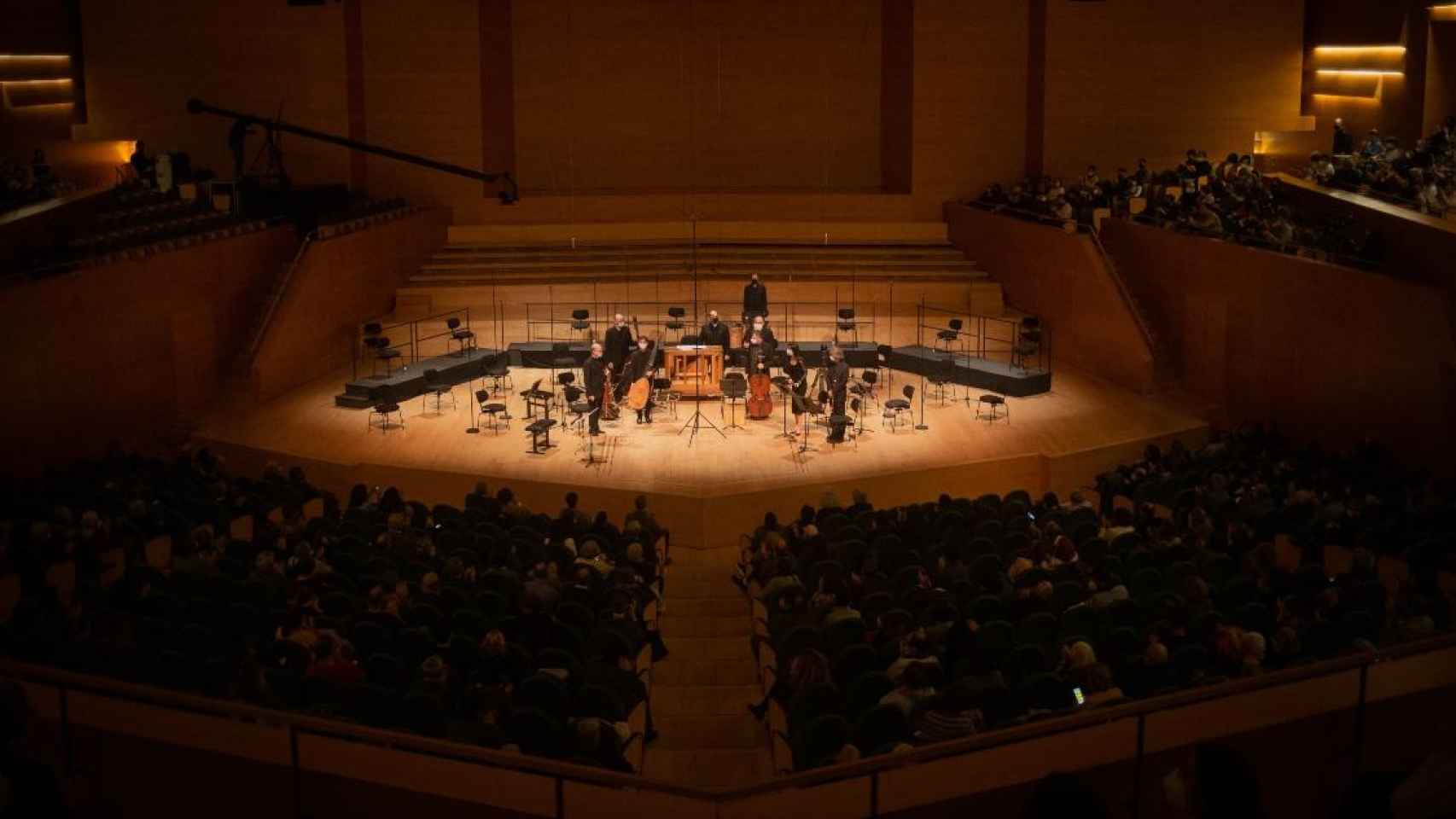 Artistas en el Auditorio de Barcelona, donde se celebró el concierto de Cruz Roja / EP