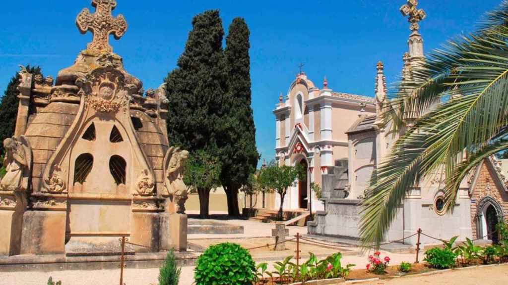 Cementerio modernista / AJUNTAMENT DE LLORET DE MAR