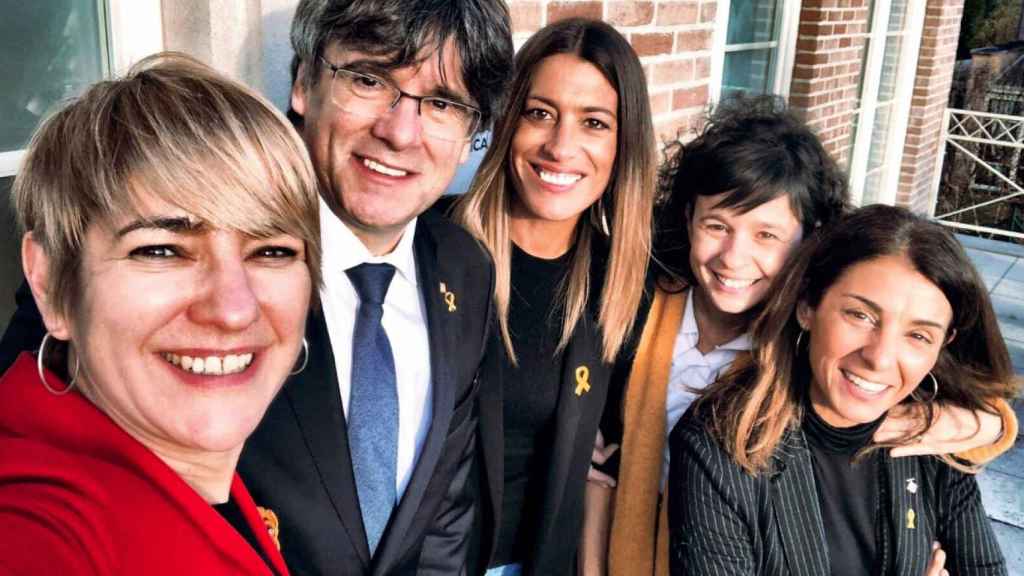 Míriam Nogueras junto a Carles Puigdemont en una imagen en Waterloo /Efe