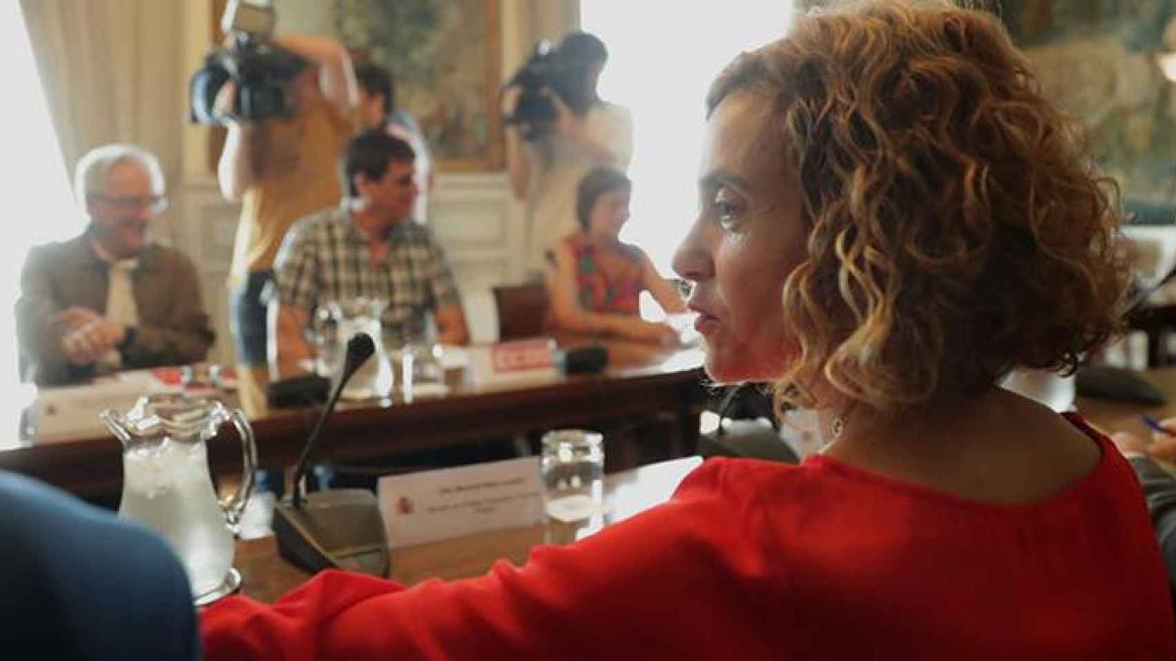 La ministra de Política Territorial y Función Pública, Meritxell Batet, en la reunión con los sindicatos de funcionarios celebrada en julio / EFE