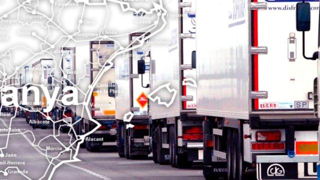 Caravana de camiones en carreteras catalanas; Tabarnia es el motor comercial de Cataluña / CG