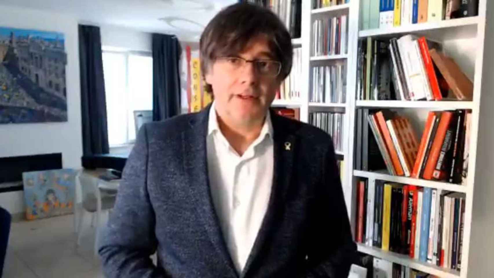 Carles Puigdemont, haciendo su discurso de Sant Jordi 2020 / @KRLS