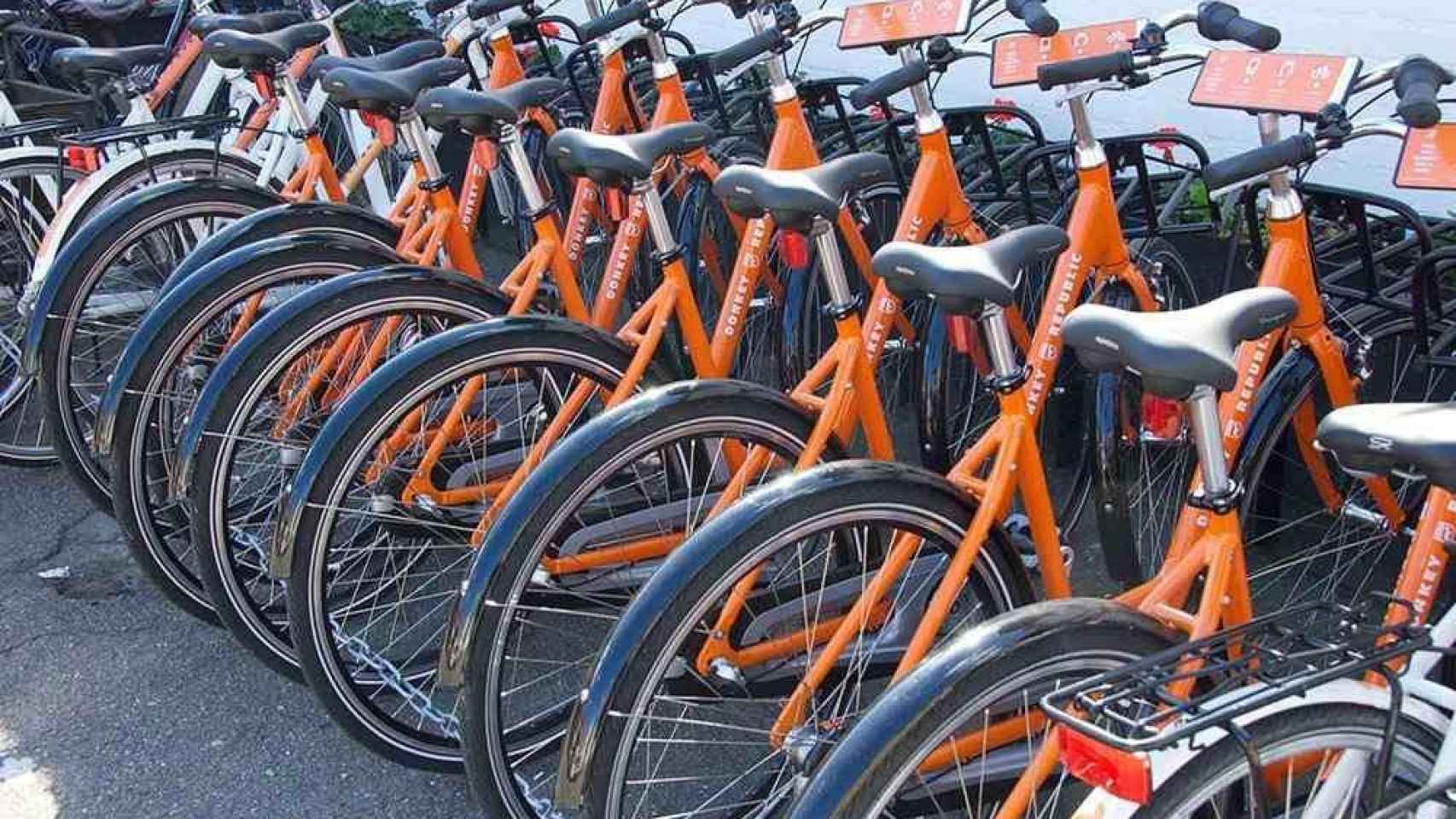 Bicicletas de alquiler turístico en Barcelona, en una imagen de archivo / TWITTER