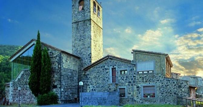 Imagen del campanario de Castellfollit de la Roca / TURISMO DE LA GARROTXA