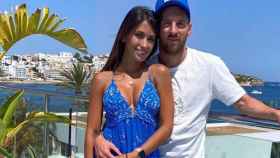 Antonella Roccuzzo con Leo Messi