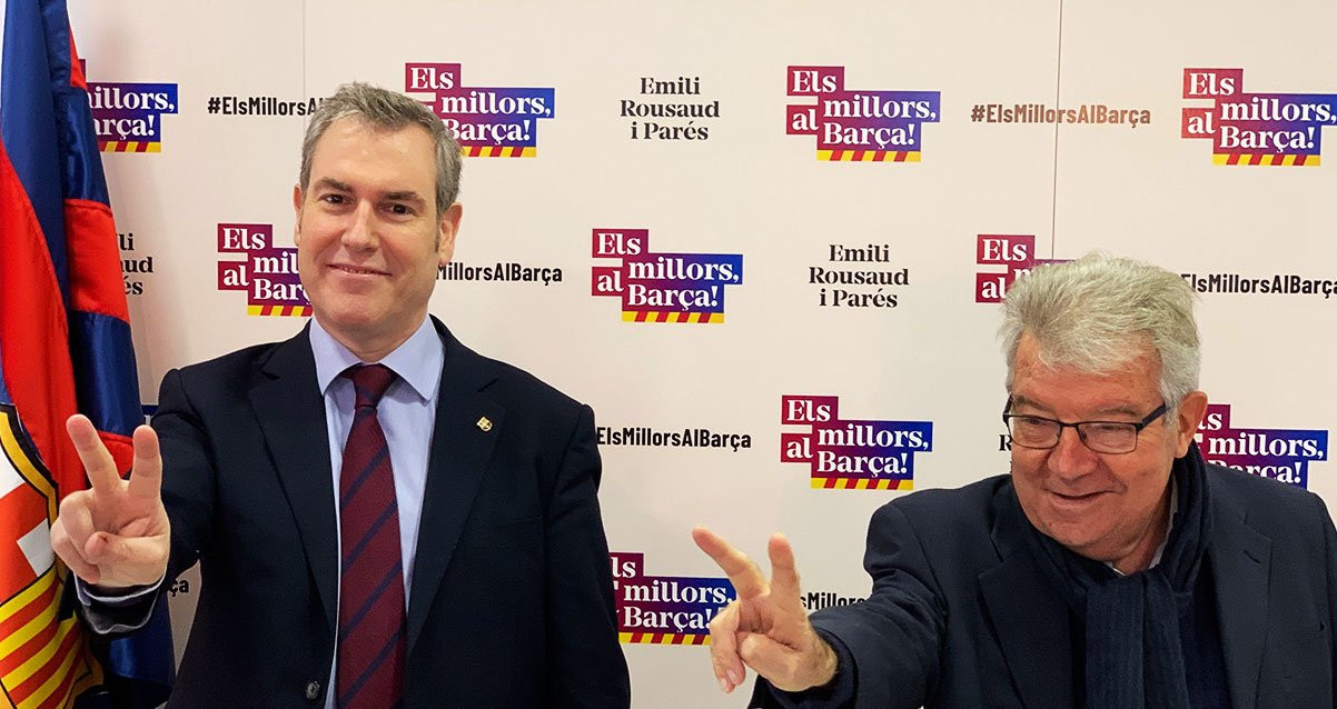 Emili Rousaud y Josep María Minguella hacen gesto de victoria en una rueda de prensa de 'Els millors al Barça' / CULEMANIA