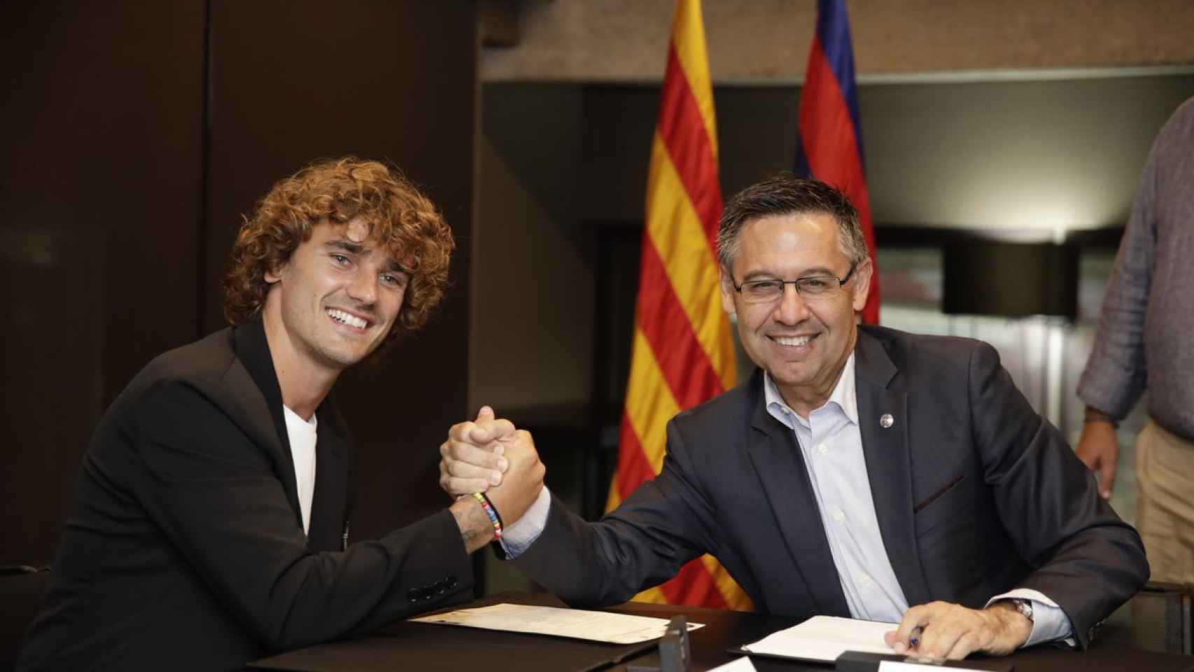 Griezmann y Bartomeu en una imagen de archivo / EFE