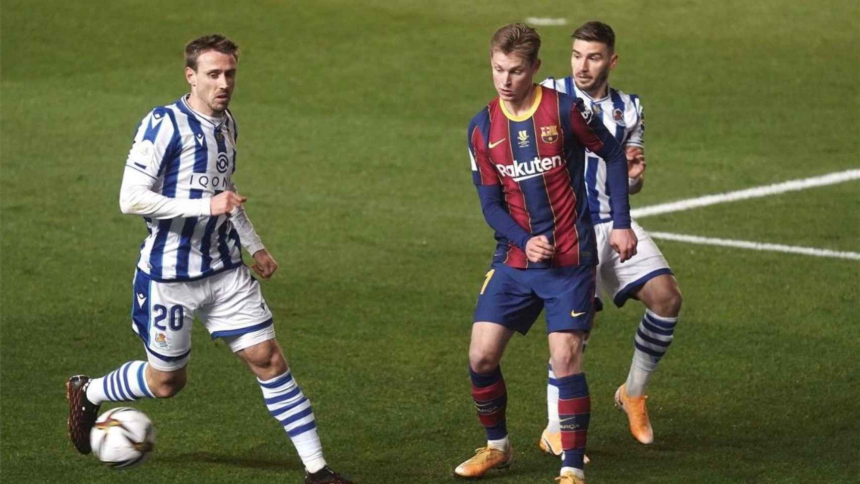 De Jong, en una acción ante la Real Sociedad | EFE