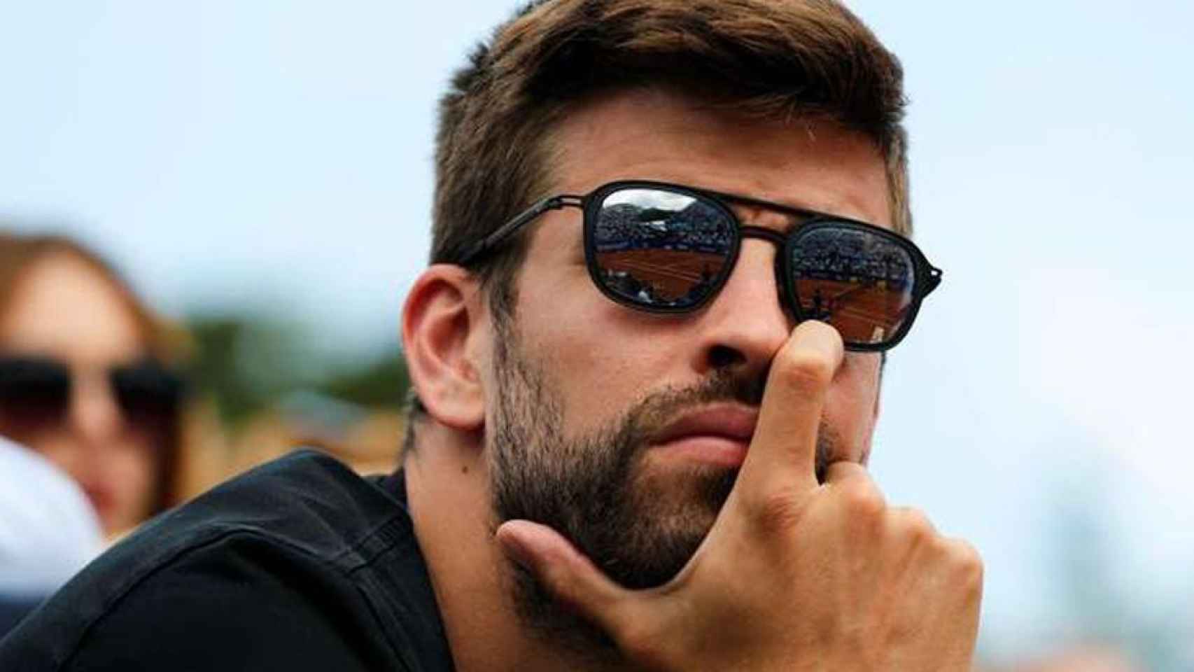 Gerard Piqué viendo en directo un partido de tenis / EFE