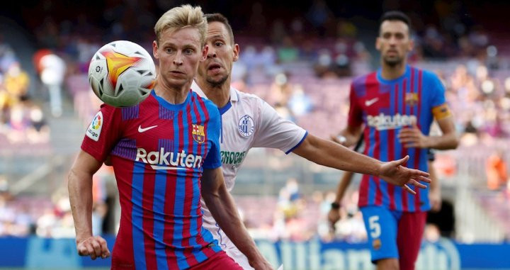 Frenkie de Jong en una acción ante el Getafe / EFE