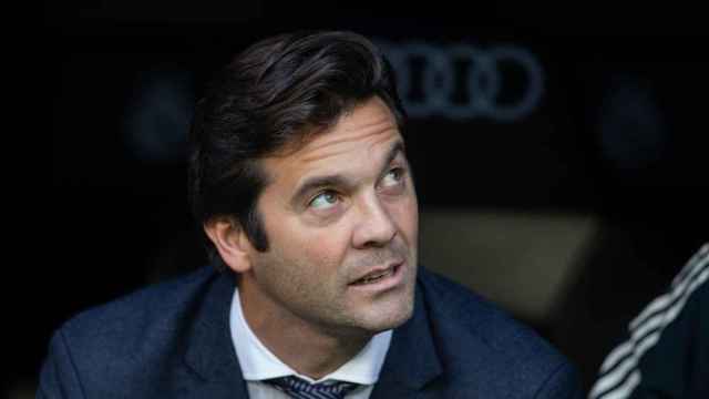 Una foto de Santiago Solari en el banquillo del Santiago Bernabéu / EFE