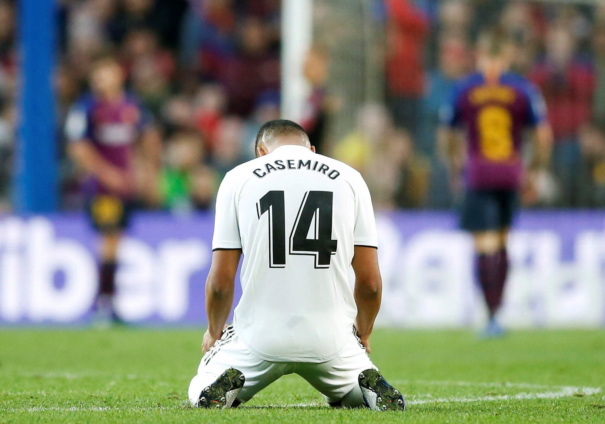 Una foto de Casemiro en el Camp Nou / EFE