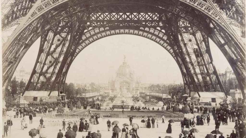 La Torre Eiffel en una imagen de 1889 / TOUR EIFFEL MUSEUM