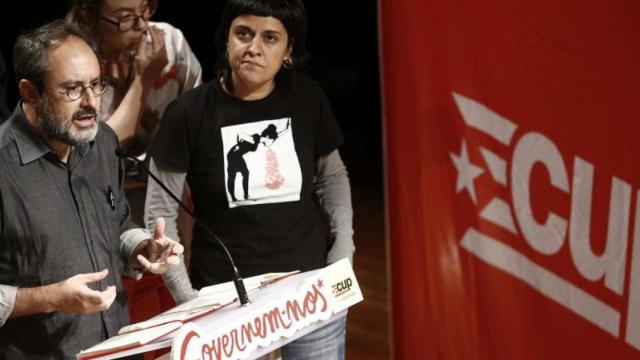 Antonio Baños y Anna Gabriel, números 1 y 2 de la lista de la CUP por Barcelona.