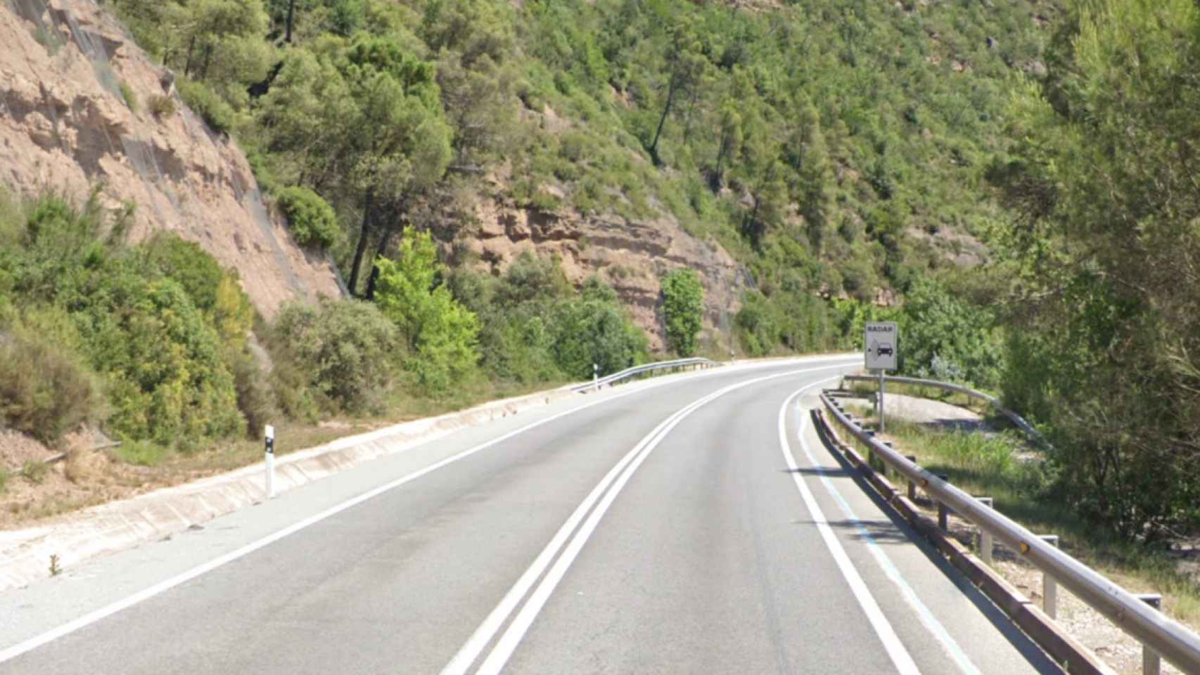 Tramo de la C-55 a la altura del municipio de Navàs (Barcelona), zona en la que murió un hombre de 60 años el pasado jueves como consecuencia de un choque contra un camión / GOOGLE STREET VIEW