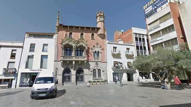 Ayuntamiento de Granollers (Barcelona), municipio en el que una mujer llamó negros de mierda a dos menores en 2018 / GOOGLE STREET VIEW